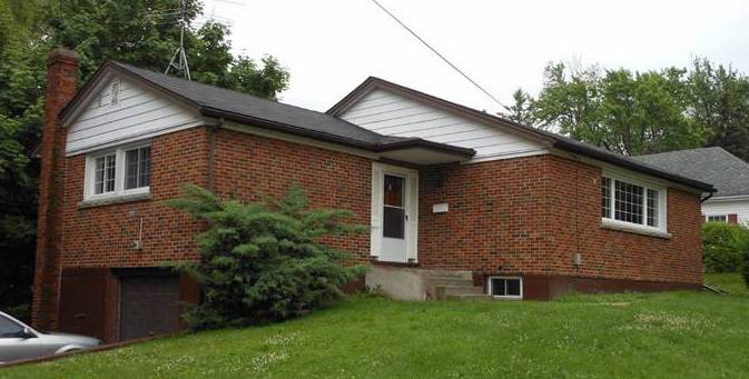 Before image of house in Niagara Ontario